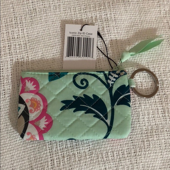 🆕 Vera Bradley Lanyard and Zip ID case set - Picture 4 of 6